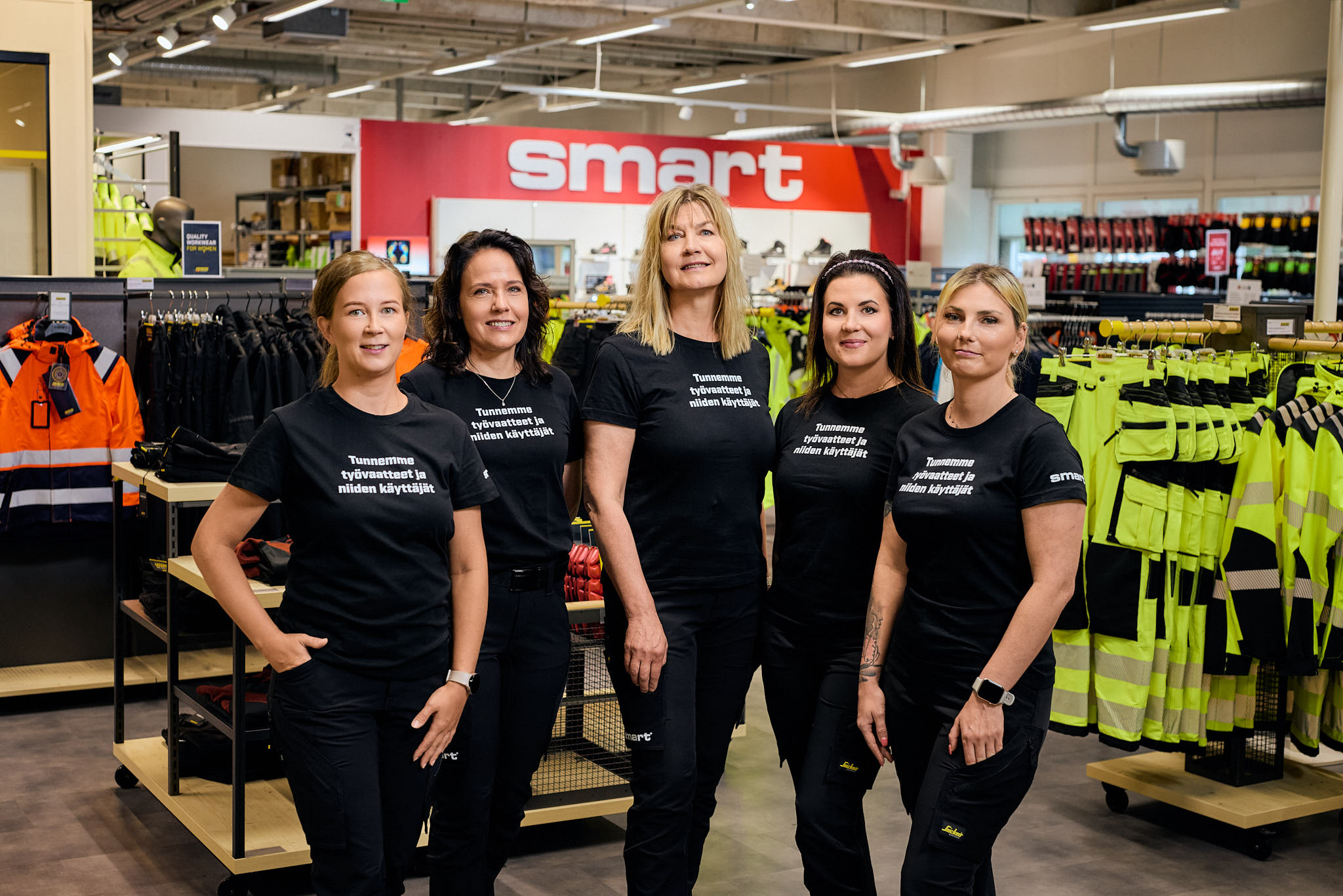 Smart Original Oy - Myymälän henkilökunta - Työvaatteiden ammattilaiset palveluksessa