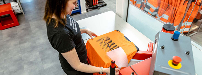 Smart Original Oy asiakastarina rakennusala logopainukset tyylillä - Larabe Oy