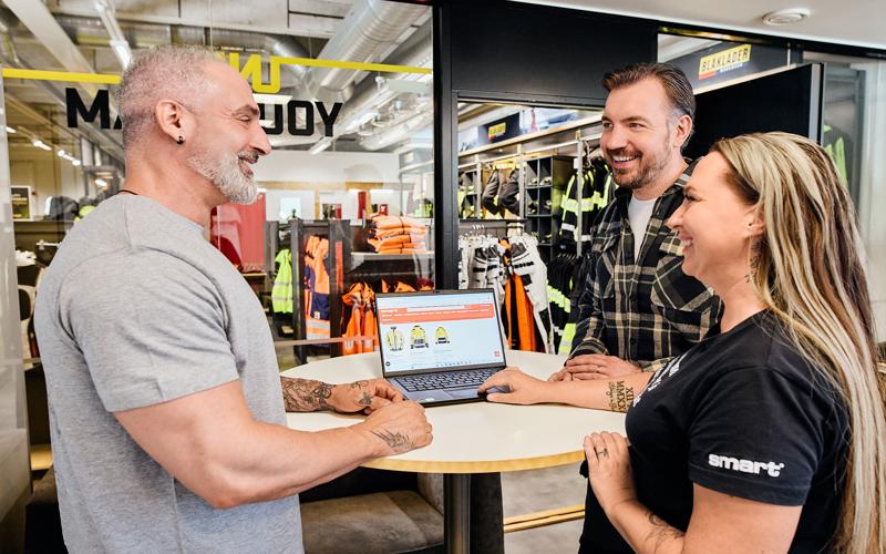 Avaa Smart Original yritystili helposti. Yritystiliasiakkaana asiointi on vieläkin sujuvampaa. 