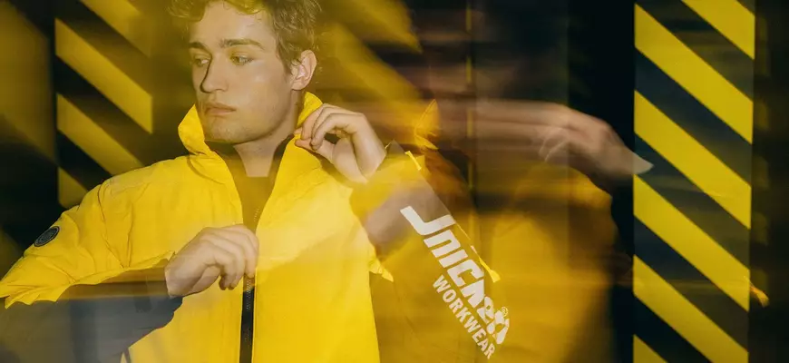 Snickers workwear 50-vuotisjuhla smartilla 26.3. klo 10-17. tervetuloa! 129